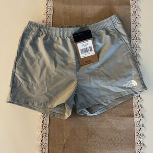 NWT YOUTH The North Face Flashdry Shorts
